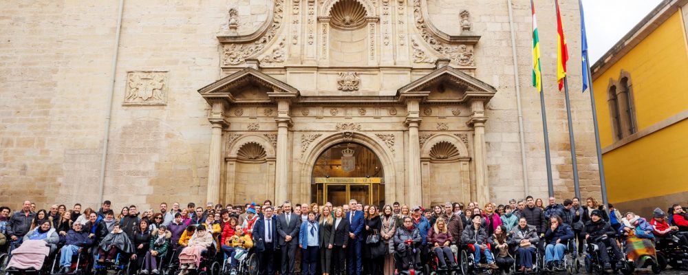 La presidenta del Parlamento agradece al CERMI-Rioja “su ejemplo y trabajo” en el Día Internacional de las Personas con Discapacidad